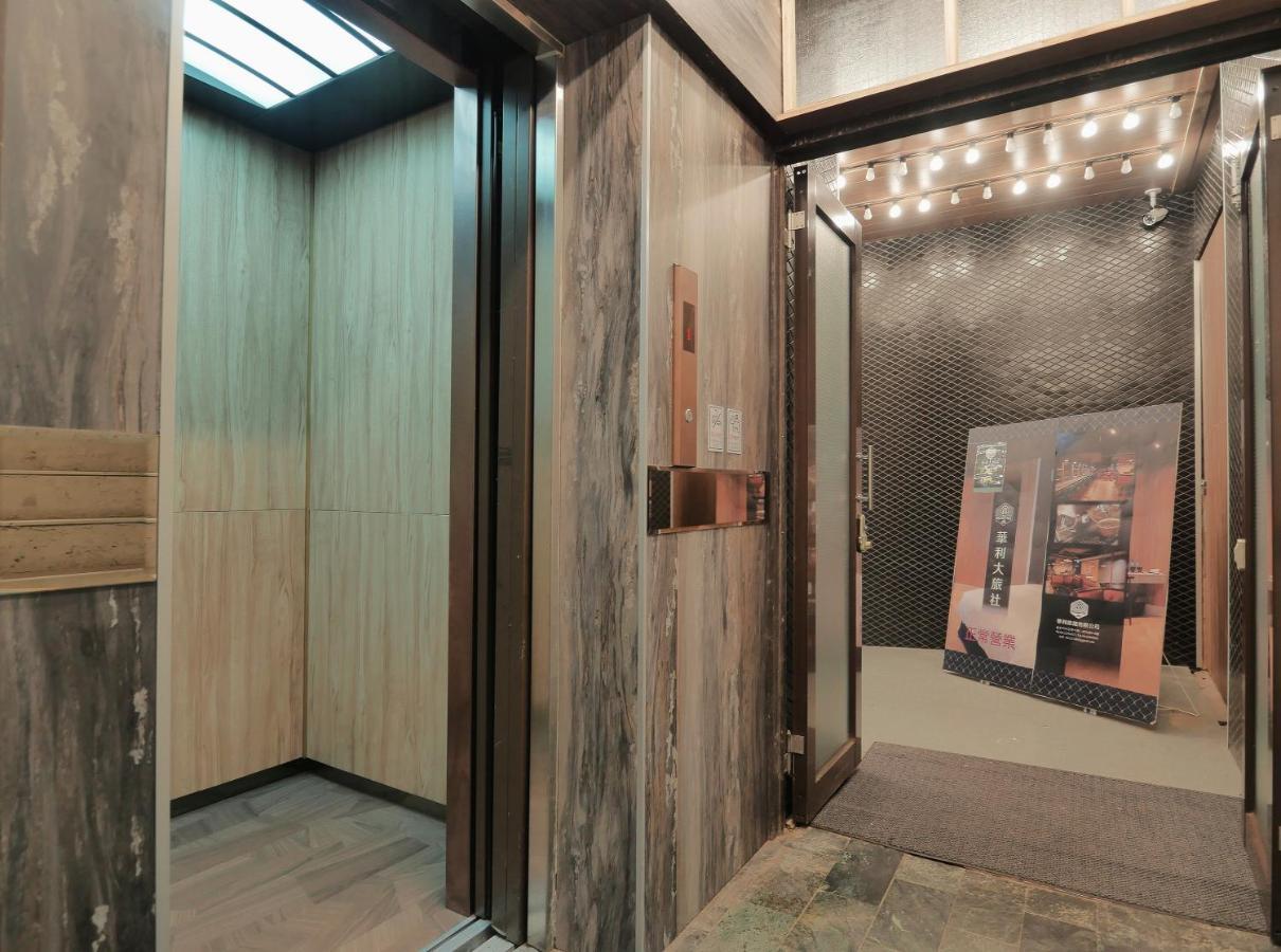 Modern Inn Tchaj-čung Exteriér fotografie