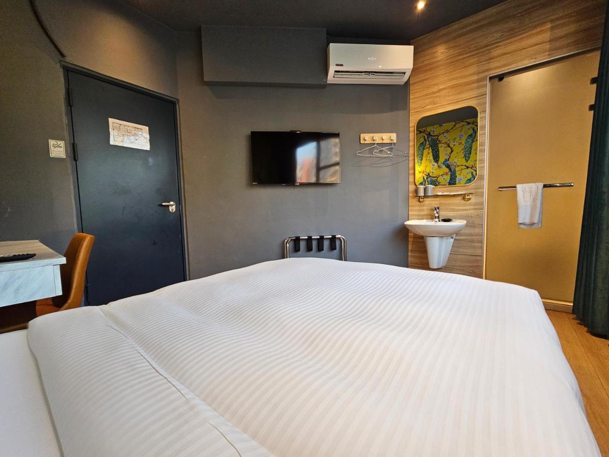 Modern Inn Tchaj-čung Exteriér fotografie