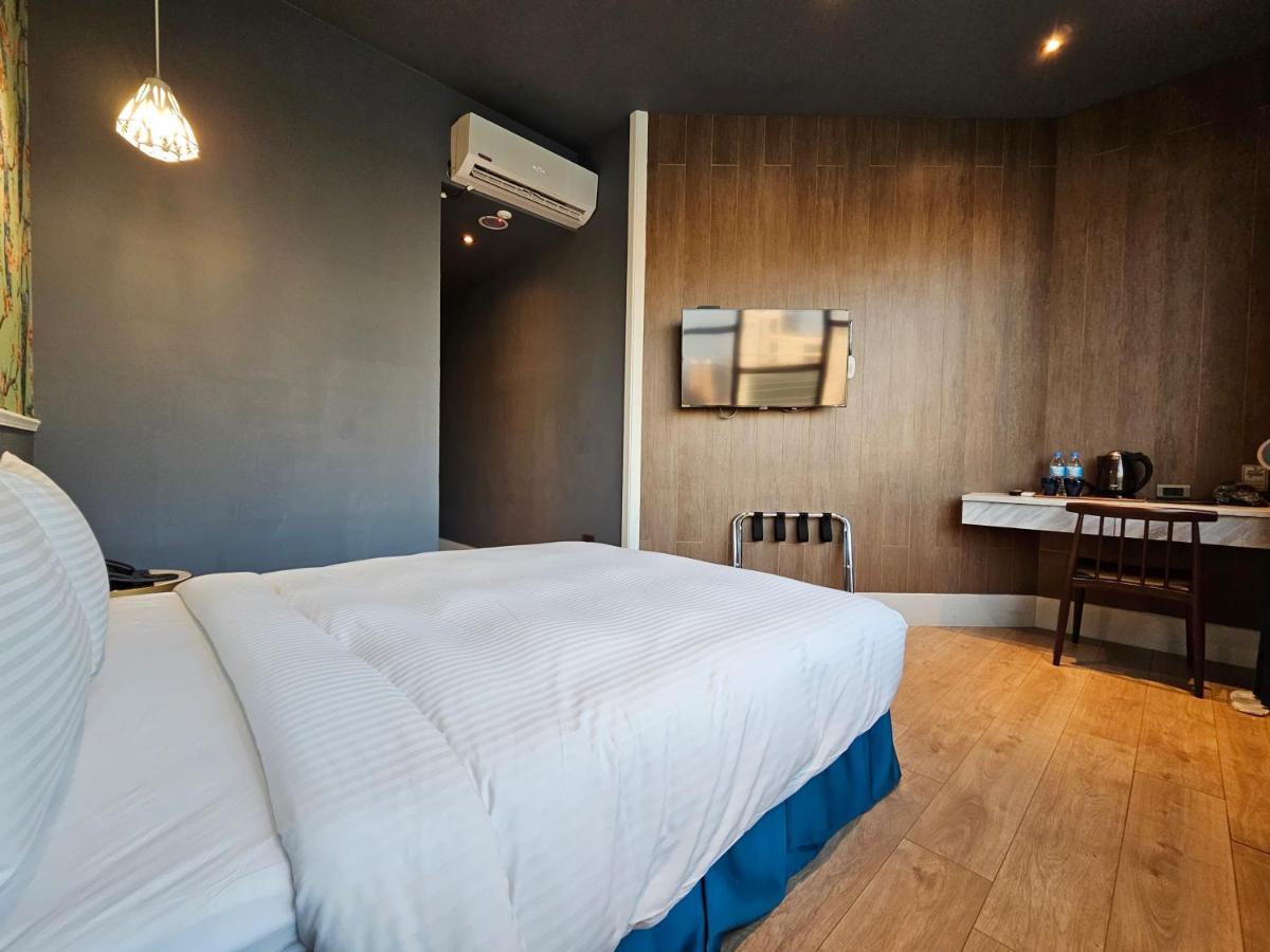 Modern Inn Tchaj-čung Exteriér fotografie